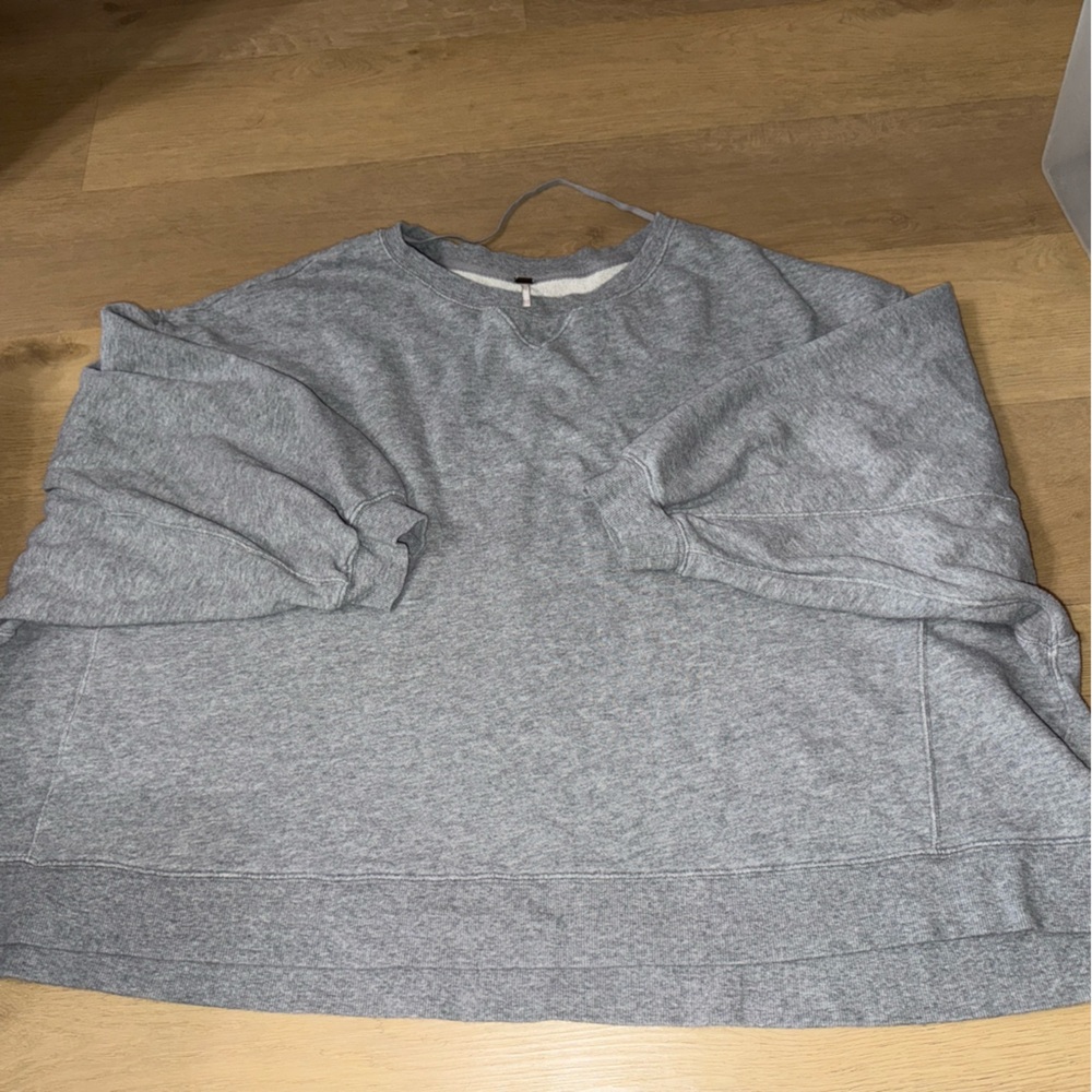 Oversized free people Crewneck size XS/S grey long sleeve comfy